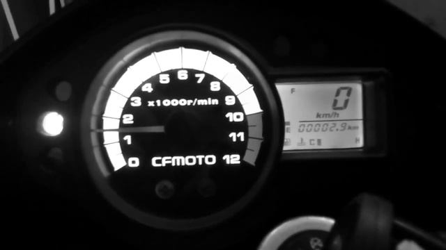 CFMOTO 650NK