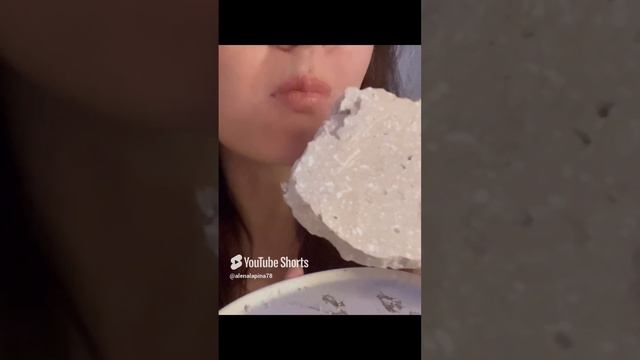 ASMR crunch of chalk&clay_ печенька🍪 Cookie #asmr #crunchysounds #asmrsounds #асмр смотреть онлайн