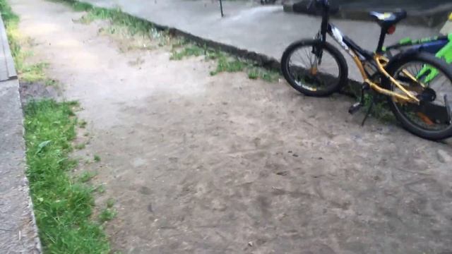 Кто последний слезет со скамейки тот выйграл