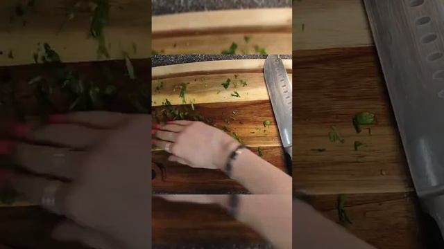 Курочка табака😅😋 #вкуснаяеда #еда #едаялюблютебя #простыерецепты #рецепты смотреть онлайн