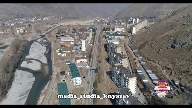 ЗАПАХЛО ВЕСНОЙ. ПОЛЁТ КВАДРОКОПТЕРА НАД ТЫРНЫАУЗОМ. 09. 03. 2020г. смотреть онлайн