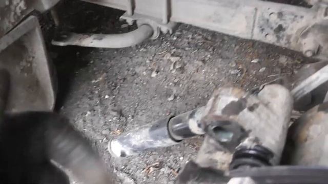 Интересная история замены запчастей пружин амортизаторов и колодок смотреть онлайн