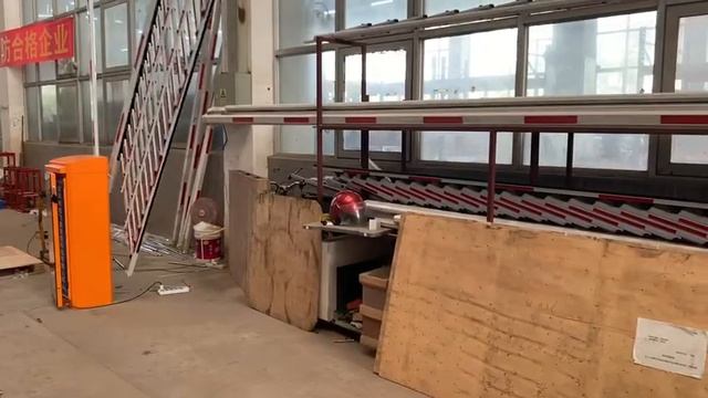 Dc Brush-Less Motor Automatic Advertising Airborne Barrier Gate смотреть онлайн