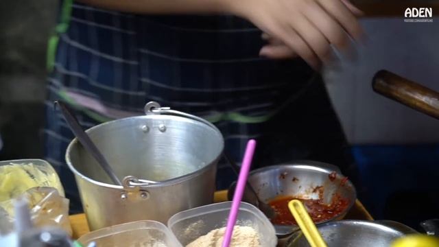 Bangkok Street Food - Pad Thai, Fried Morning Glory, Pad See Ew, Papaya Salad смотреть онлайн
