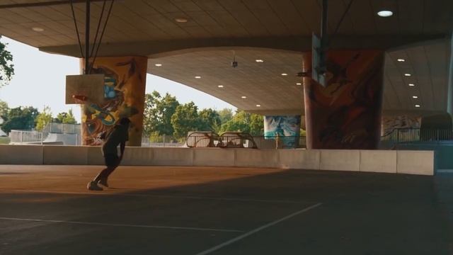 Sports Ad (STORYTELLING THROUGH MEDIA HW) смотреть онлайн