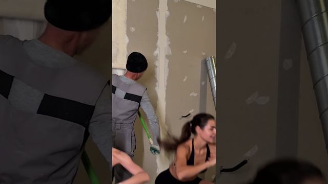 Осложнили РАБОТУ СТРОИТЕЛЮ 🤯 смотреть онлайн