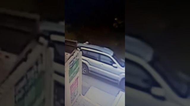 Порезали все 4 колеса на Мечникова смотреть онлайн