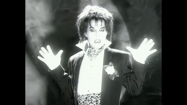 Freddie Mercury In My Defence Official Video Remastered смотреть онлайн