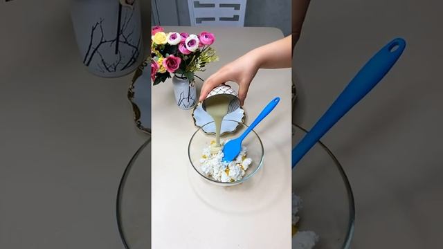 Өте тез дайындалатын салат😍 Простой рецепт👍🏻 5 минутта дайын болатын дәмді салат😋 смотреть онлайн