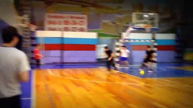Футбол в Саратове) смотреть онлайн