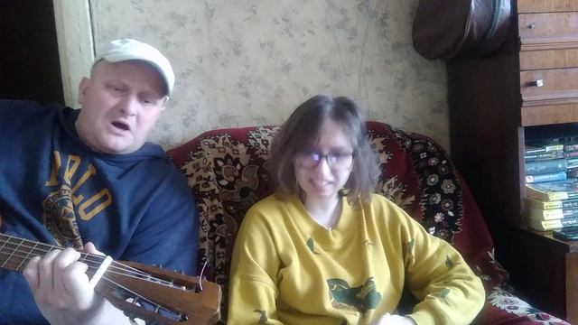 собака бывает кусачей.