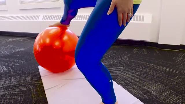 31 Days of Fitness: Adduction & Abductors with Stability Ball смотреть онлайн
