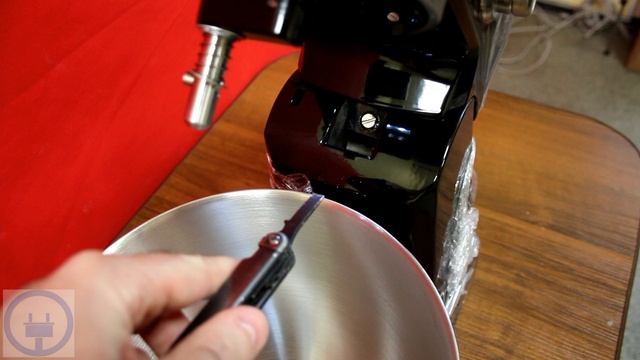 Регулировка высоты венчика на миксерах Electrolux и KitchenAid смотреть онлайн