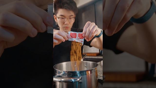 Leveling Up Your Ramen with Chicken Stock смотреть онлайн