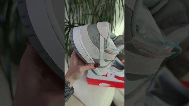 Мужские Кроссовки Nike SB Dunk Low Найк СБ Данк Низкие смотреть онлайн