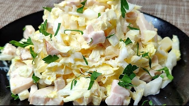 Салат из курицы с ананасами. Очень лёгкий и вкусный. смотреть онлайн