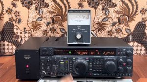 Yaesu FT-1000MP Mark-V HF 200W