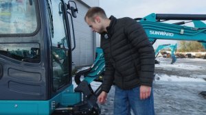 Мини экскаваторы SUNWARD. Сравнение двух моделей 20F - 35 UF. Excavator.
