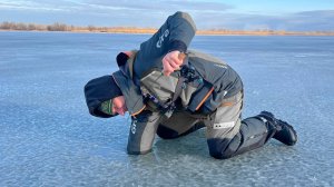 Вот это ПОЛОВИЛ СУДАКА НА ВИБЫ! ПЕРВЫЙ ЛЁД на реке ДОН