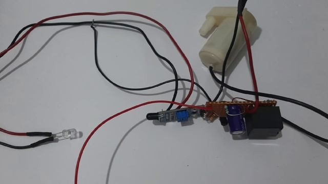 Automatic contact less Sanitizer Dispenser machine with flow control and cut off. смотреть онлайн