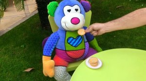 Тебе нравится кекс с рыбой? фу! бяка! детская песенка на канале Вири-Нея.