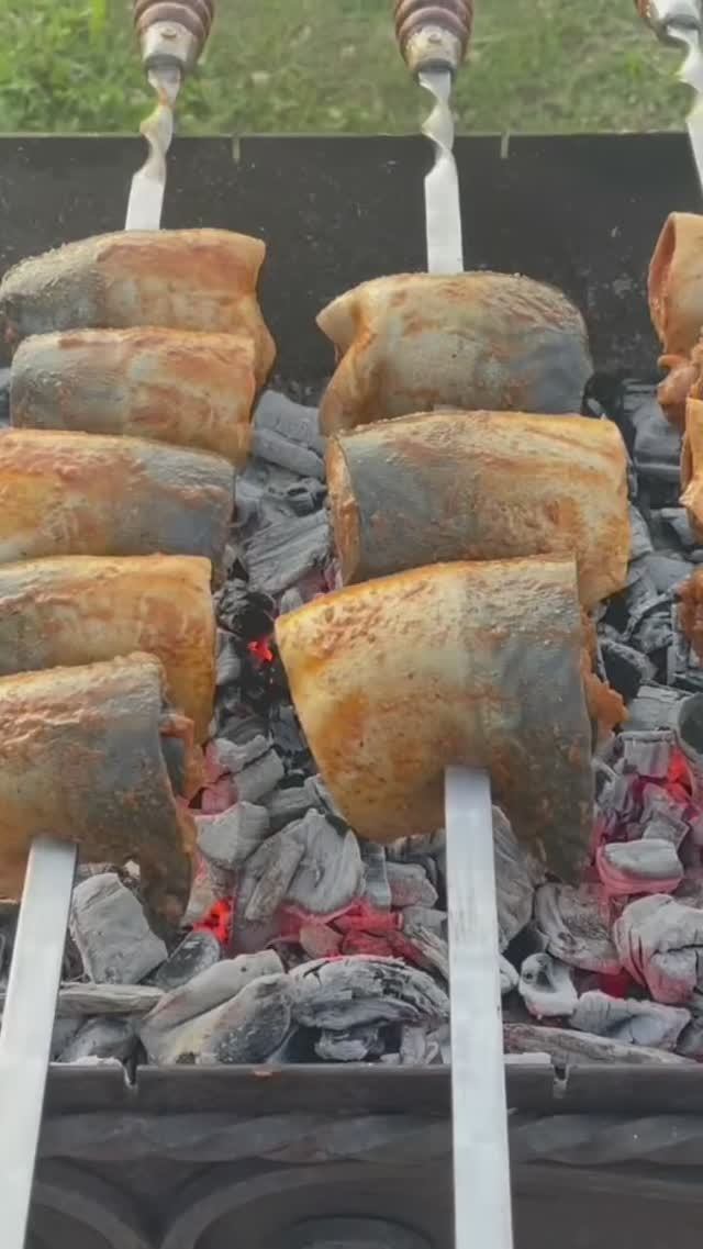 СКУМБРИЯ НА МАНГАЛЕ #shorts #рецепт#вкусно#маринад#рыба#fishgrilled # смотреть онлайн