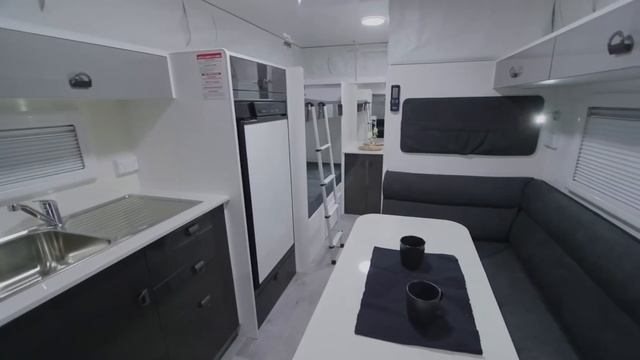New Age - Road Owl Launch смотреть онлайн