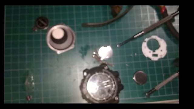 Changing Bostanten Battery 2052 Series (timelapse) смотреть онлайн