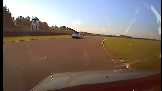 Castle Combe Trackday, Civic EG5 vs Evo 8, September 30th 2011 ( cc092 ) смотреть онлайн