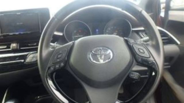 TOYOTA CH-R 1.8 HYBRID 2019г. Цена в Красноярске 2.100.000р. смотреть онлайн