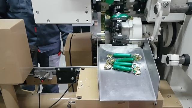 устройство для подачи конфет Nagema MG1. смотреть онлайн