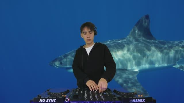 Untitled Mix — Relaxxer