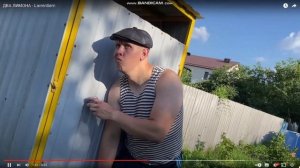 Смотрю клип на песню Два Лимона