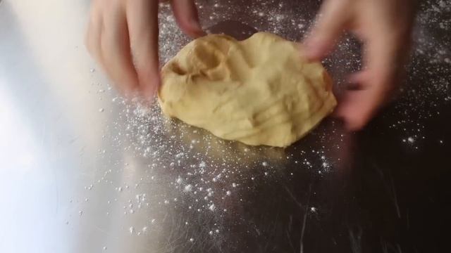 Beef Pirozhki - Food Wishes - Russian Meat Donuts смотреть онлайн