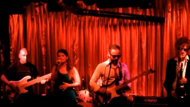 FIrestone & Honey at Cherry Bar смотреть онлайн