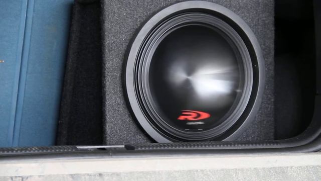 Alpine SWR-12D4 + MRX-M110 In AUDI A2 (2)