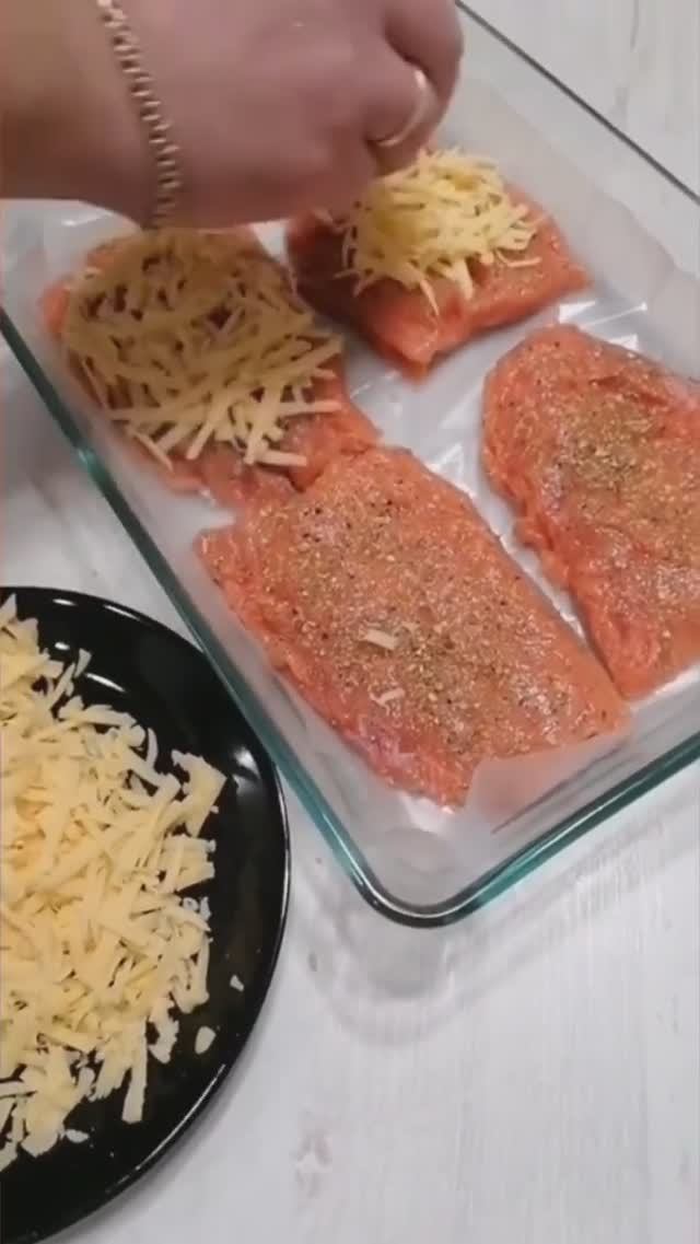 Горбуша с сыром в духовке #рецепт #еда #готовка # рыба #shorts#горбуша смотреть онлайн