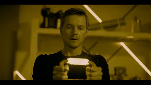 Blue Lightning Cobalt Blue Fix - The Flash 9x13 Final 4 смотреть онлайн