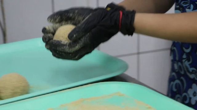 Котлеты куриные Нежные. Мичурино молоко. смотреть онлайн