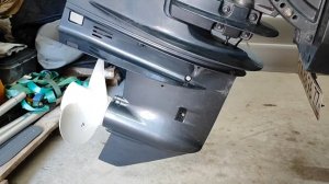 Как правильно заменить масло в редукторе лодочного мотора