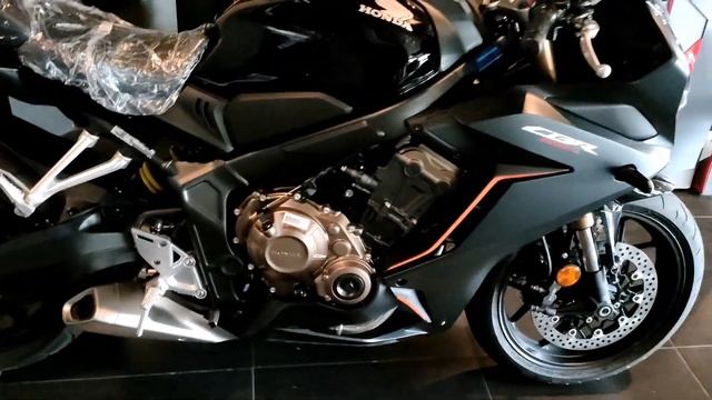 NEW HONDA CBR650R 2023 (bods TV) смотреть онлайн