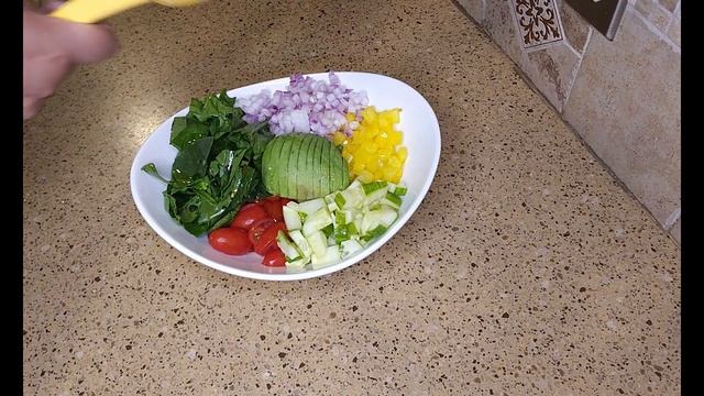 Easy Chickpea Quinoa Summer Salad Recipe смотреть онлайн