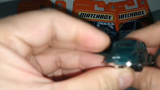 Matchbox diecast - Subaru Forester, Subaru Sambar and Morris Minor saloon. смотреть онлайн