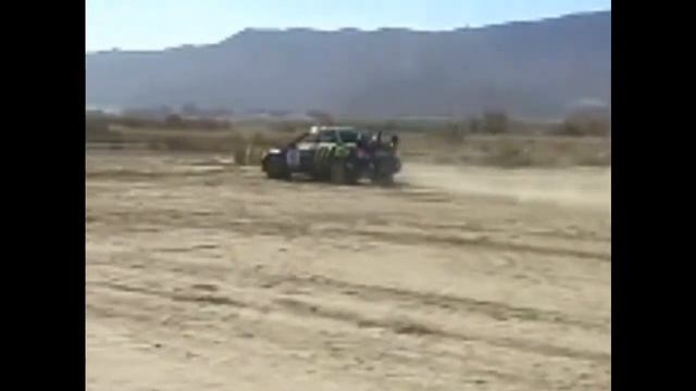 Subaru Impreza Car Jump смотреть онлайн