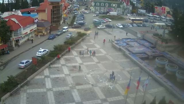 Вебкамера "Площадь Советская". Запись 18.11.2016 17:00:02 смотреть онлайн