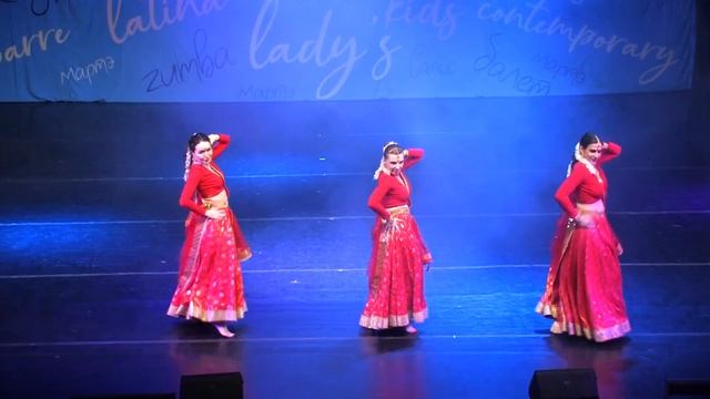 Индийский танец - Chaka Chaka смотреть онлайн