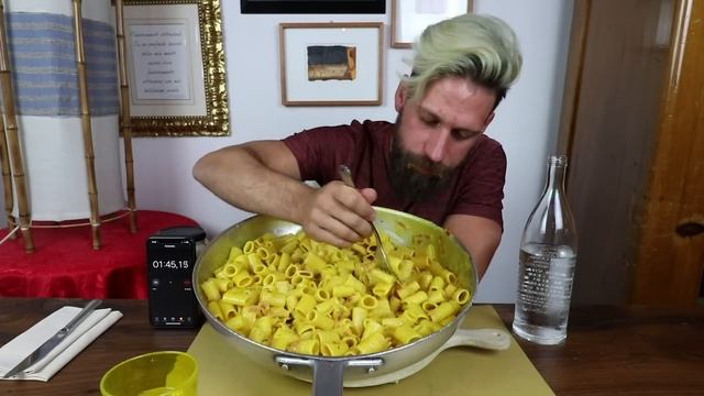 3KG di CARBONARA Challenge - Cheat day - MAN VS FOOD смотреть онлайн
