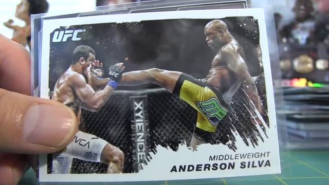 UFC Personal Collection Show Off - Anderson Silva Autographs and Base Topps Cards смотреть онлайн