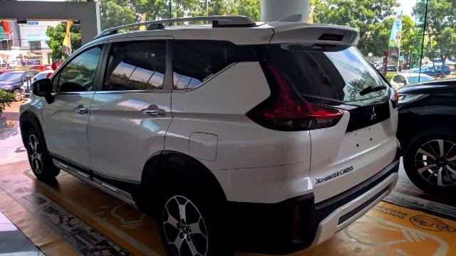 Mitsubishi Xpander Cross смотреть онлайн