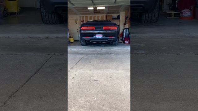 2019 Dodge Hellcat Redeye cold start смотреть онлайн
